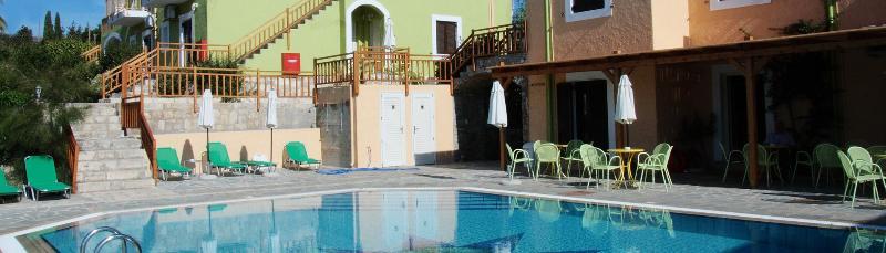 Perla Hotel Agia Pelagia  Exterior photo