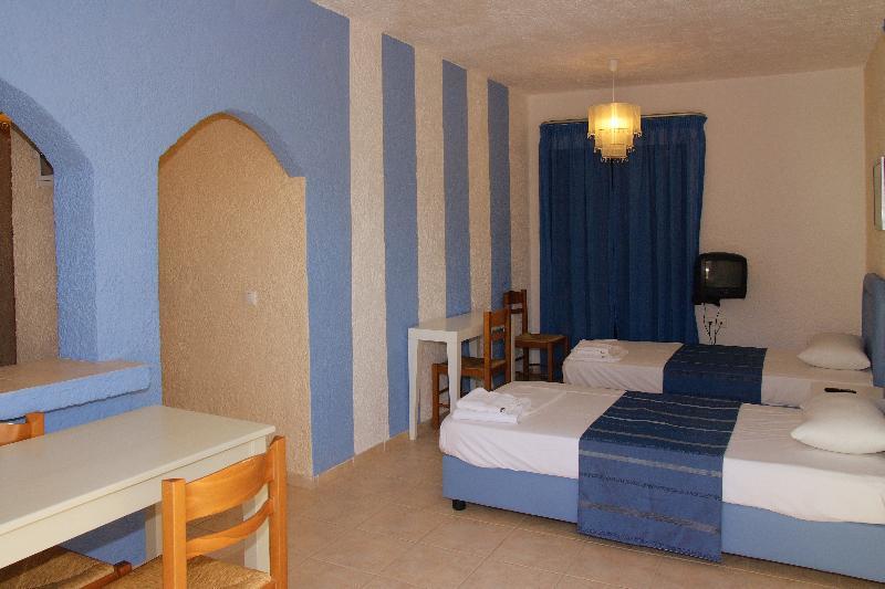 Perla Hotel Agia Pelagia  Exterior photo